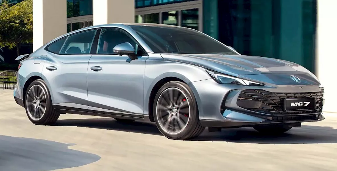 إم جي 7 سيدان الفاخرة الجديدة