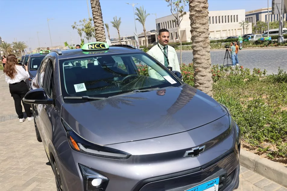 2 تاكسي العاصمة الإدارية الكهربائي