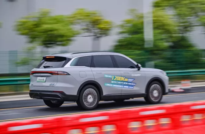 شيري تيجو 9 PHEV الهجينة الجديدة