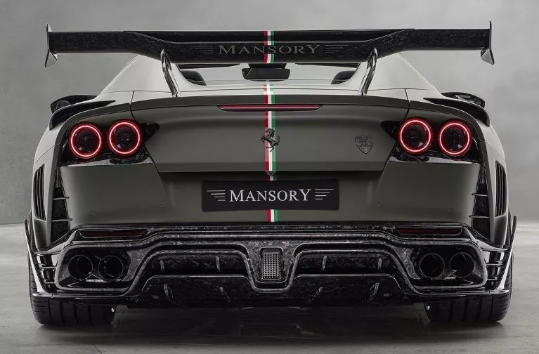 فيراري 812 GTS المعدلة