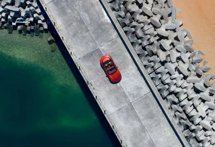 Cyberster الكهربائية