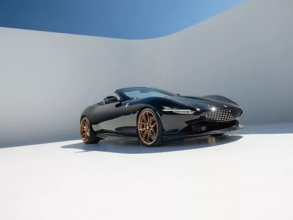 فيراري Roma Spider 