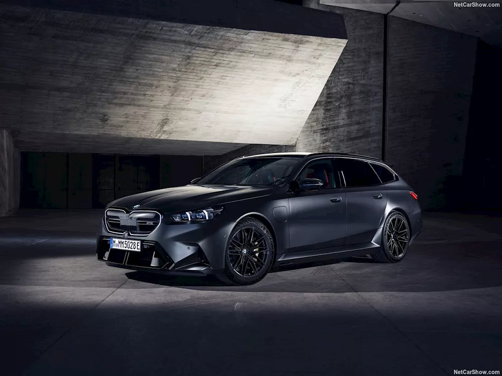 بي إم دبليو M5 Touring الجديدة