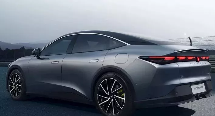 سيارات أرك فوكس الصينية