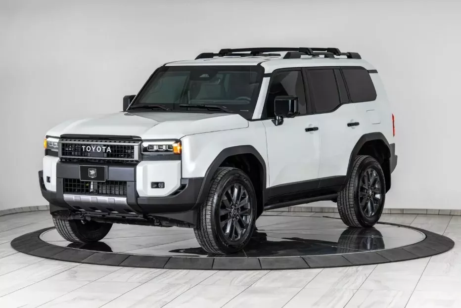 تويوتا لاند كروزر المصفحة الجديدة