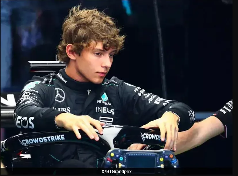 أندريا كيمي أنتونيلي سائق فريق مرسيدس