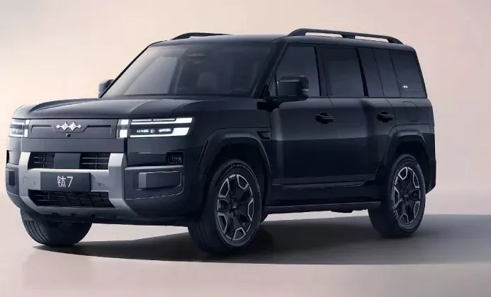 بي واي دي Titanium 7 الجديدة