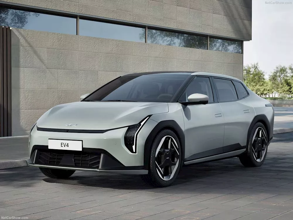 كيا EV4 الكهربائية الجديدة