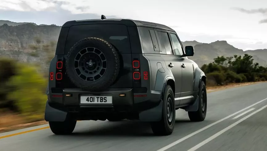 لاند روفر ديفندر Octa