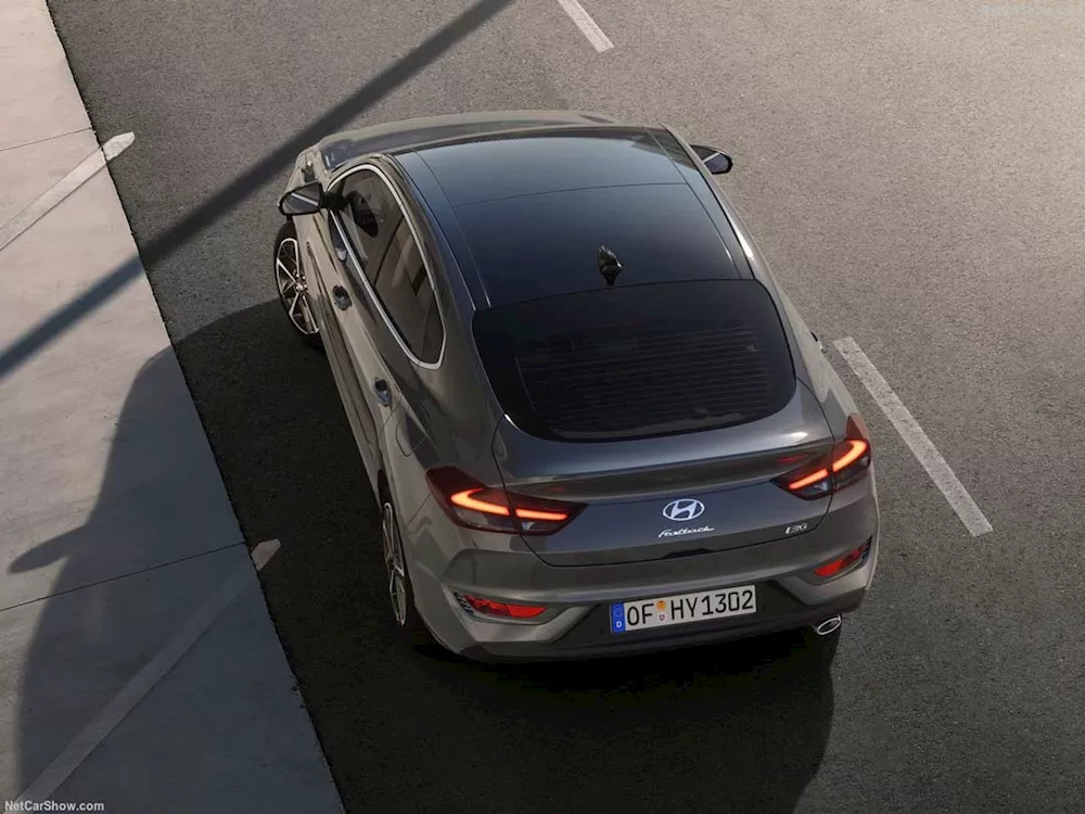 هيونداي i30 فاست باك الجديدة