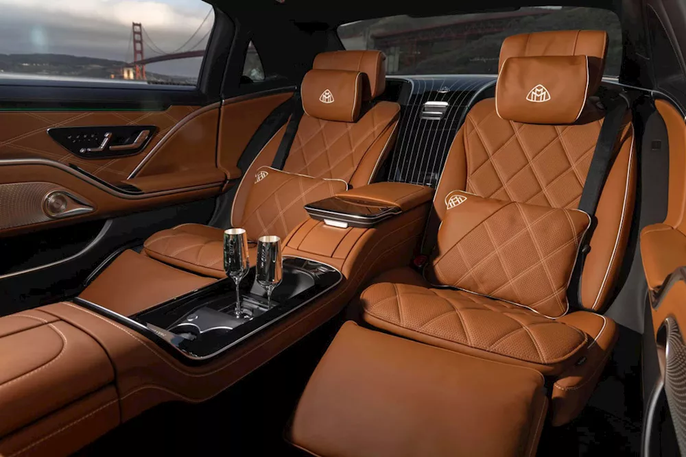مرسيدس Maybach S 680 إصدار Emerald Isle