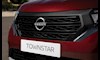 نيسان تطلق تاون ستار التجارية – صور