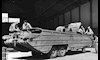 مركبة DUKW الحربية البرمائية (26)