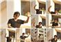 Shahrukh-Greets-Fans-On-Birthday-2012