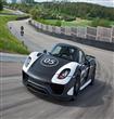 تجارب على سيارة بورش الخارقة من طراز “918 سب