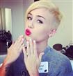 مايلي سايرس :Miley Cyrus "سئمت من شعري القصير!"                                                                                                       
