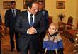 السيسي يستقبل الطفل أحمد ياسر                                                                                                                         
