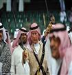 الأمير تشارلز يؤدي العرضة السعودية                                                                                                                    