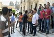 بالصور.. طلاب مفصولون ينظمون وقفة احتجاجية أمام جامعة القاهرة