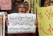 معلمي الأجر يتظاهرون أمام الوزارة                                                                                                                                                                       