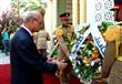 القائم بأعمال محافظ القاهرة ومدير الامن يضعان الزهور على قبر الجندي المجهول (5)                                                                                                                         