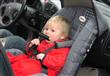طفل في مقعد سيارة