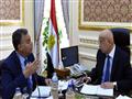 جانب من اجتماع وزير النقل ورئيس الوزراء