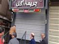 إغلاق المطعم عقب العثور على اطعمة فاسدة بداخله