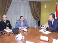 وزير النقل يبحث تطوير طريق الدائري 