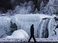 بالفيديو.. شلالات نياجرا تتجمد بسبب انخفاض درجات الحرارة (5)                                                                                                                                            