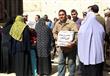القوات المسلحة توزع كرتونة سلع تموينية بـ 25 جنيه (4)                                                                                                                                                   