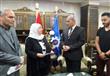 محافظ السويس يسقبل الأم المثالية (2)                                                                                                                                                                    