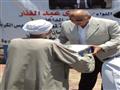  أمن السويس توزع كراتين مواد غذائية على الأسر الأولى بالرعاية (8)                                                                                                                                       