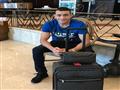عصام الحضري في المطار                                                                                                                                                                                   