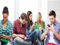 مواقع التواصل الاجتماعي.. تقرّبنا أم تبعدنا عن بعض