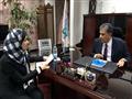 الدكتور خالد فهمى وزير البيئة مع محررة مصراوي (3)