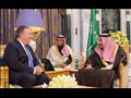 بومبيو و الملك سلمان في الرياض