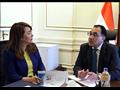 رئيس الحكومة خلال اجتماعه مع غادة والي (3)                                                                                                                                                              