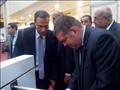 وزير قطاع الأعمال خلال افتتاح المعرض  (5)                                                                                                                                                               