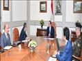 اجتماع الرئيس السيسي مع وزير الاتصالات واللواء ياس