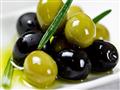 الزيتون المغشوش يضر الكلى لاحتوائه على نسبة عالية من الصوديوم والأملاح.
