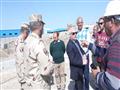 مدير إدارة الأشغال العسكرية يتفقد مصانع للشباب (8)                                                                                                                                                      