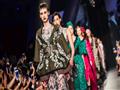 كيف احتفت عارضات الأزياء بأسبوع الموضة في السعودية