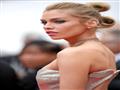 ستيلا ماكسويل في مهرجان كان السينمائي 2018.                                                                                                                                                             