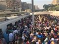 المواطنون تزاحموا داخل المحطة بعد الحادث (2)                                                                                                                                                            