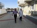 رئيس المدينة خلال جولته بالمستشفى (2)