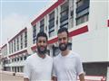 حمدي النقاز لاعب الزمالك مع أمير عزمي                                                                                                                                                                   