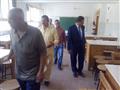 مدير إدارة طهطا التعليمية في جولة صباحية بالمدرسة التي عثر على طريشة فيها (3)                                                                                                                           
