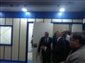 وزير التنمية المحلية يتفقد مستشفى الزقازيق (4)