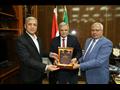 محافظ المنوفية يستقبل رئيس القابضة للمياه (7)